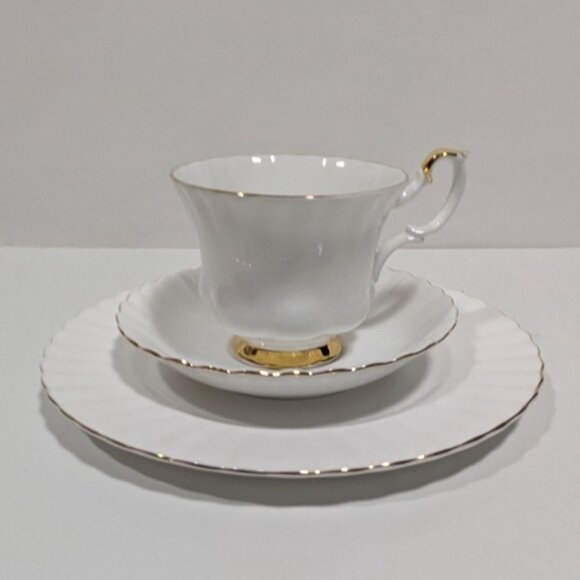 Royal Albert Val Dor Bone China White Tea Cup & Saucer Trio Set Gold Trim - Picture 1 of 16